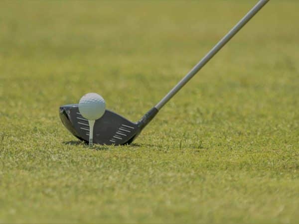 Terug golf spelen, Ja! Maar laten we voorzichtig zijn