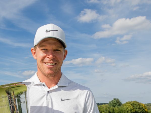 Knappe winnaar Challenge Trophy in Hulencourt